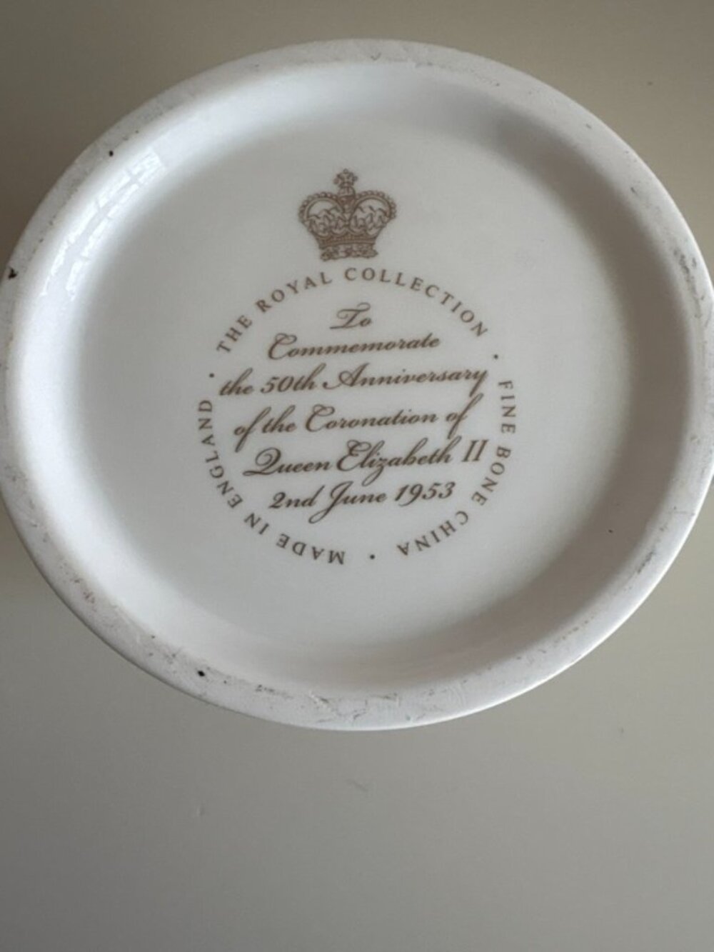 Royal Collection 50th Anniversary Queen Elizabeth II Commemorative Mug - Picture 6 of 6